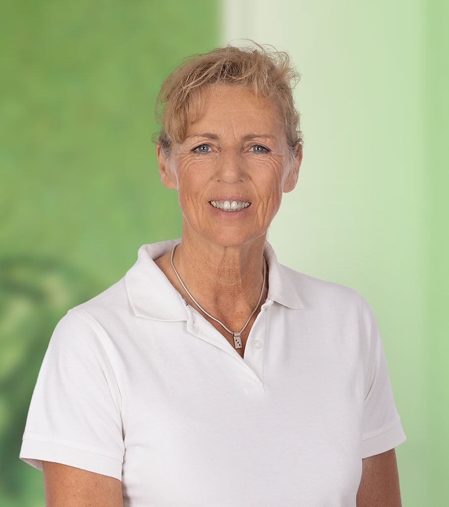 Portrait Jacqueline Albeck in the Green ivf practice rooms